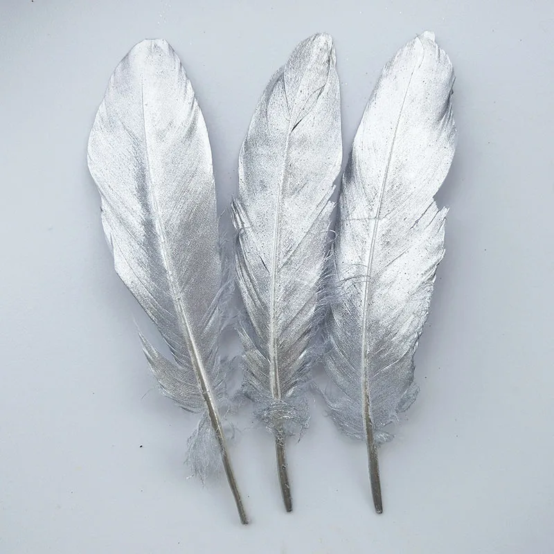 Перо из картона. Перья из вязальных ниток. Поделки из перьев. Перо из бумаги. Перышки из бумаги.