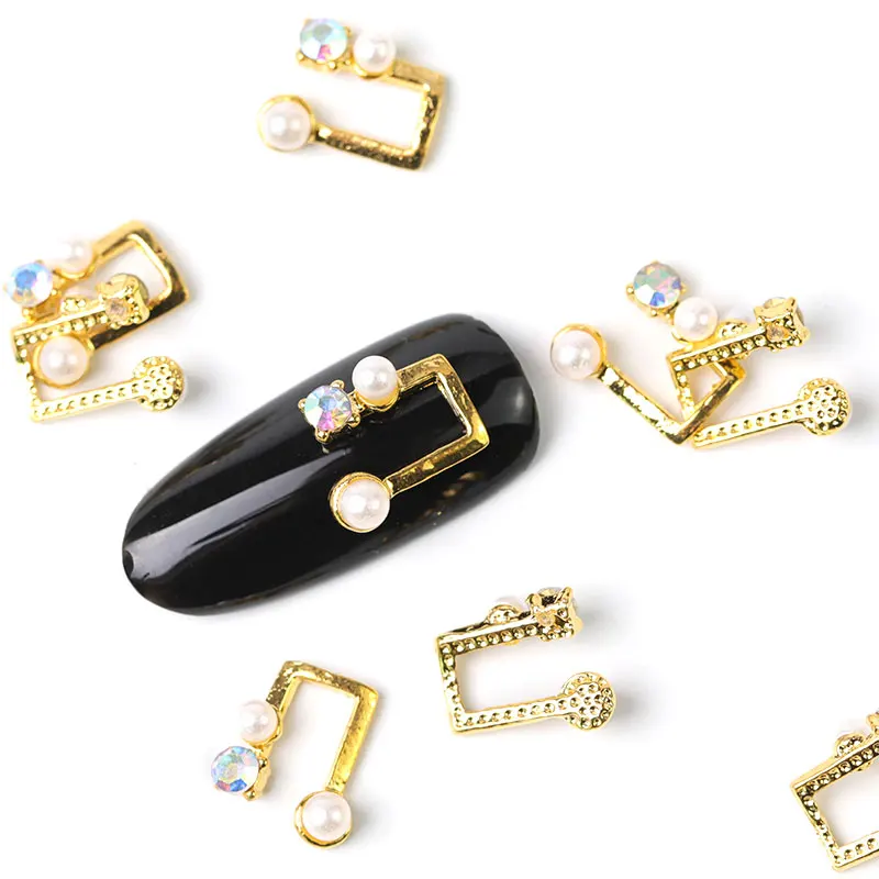 

2019 new 10 pieces crystal bright pearl nail rhinestone alloy Nail Art decorations glitter DIY 3D Pearl nail jewelry pendant