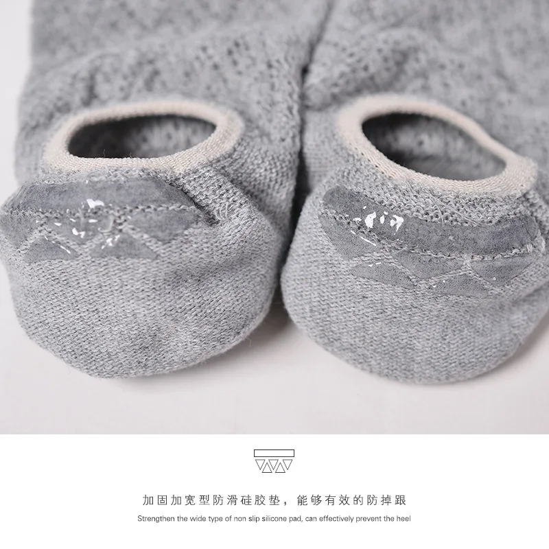 4144772352_935793692