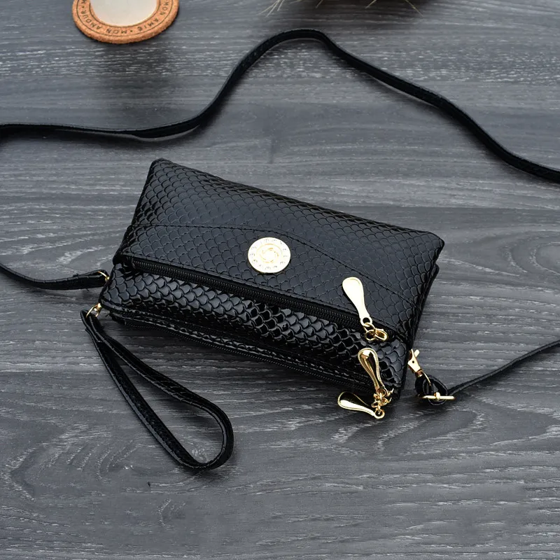 2019 autumn and winter double-layer crossbody shoulder bag female face glossy embossed small clutch bag female big purse wallet