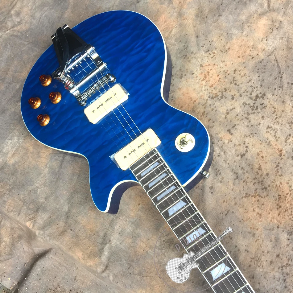 Free shipping, jazz electric guitar, blue transparent corrugated body, white hardware, color and logo can be customized! 