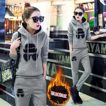 

Autumn and winter 2019 New Fashion women suit warm women's tracksuits casual sets with a hood fleece sweatshirt three pieces set
