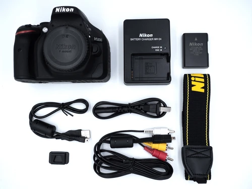 Nikon D5200 DSLR camera-24,1mp-Video-Vari-Angle lcd(Совершенно