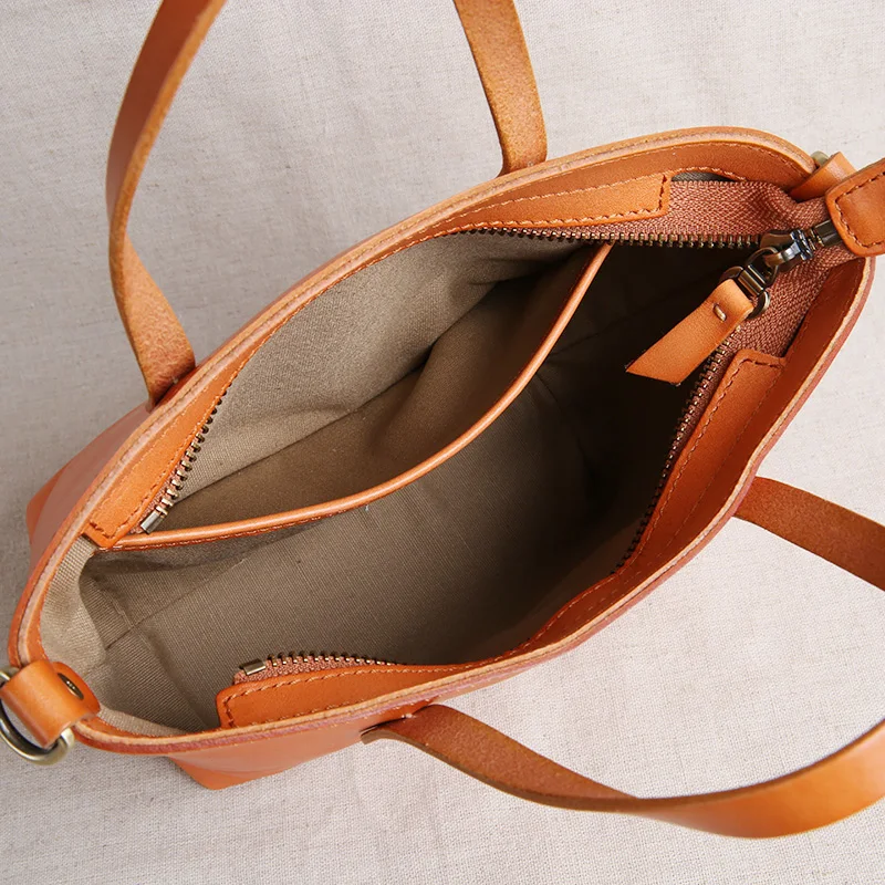 AETOO Mini women's bag, leather hand-held shoulder bag, leather art vintage slant bag