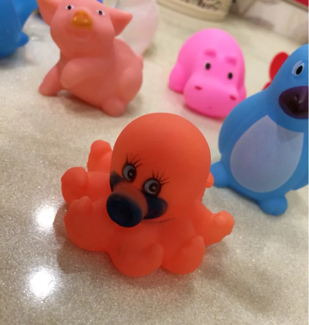 20Pcs/pack Mixed Animals Swimming Water Toys Rubber Duck Float Squeeze Sound Wash Bath Toys Kids Educational Toys 6