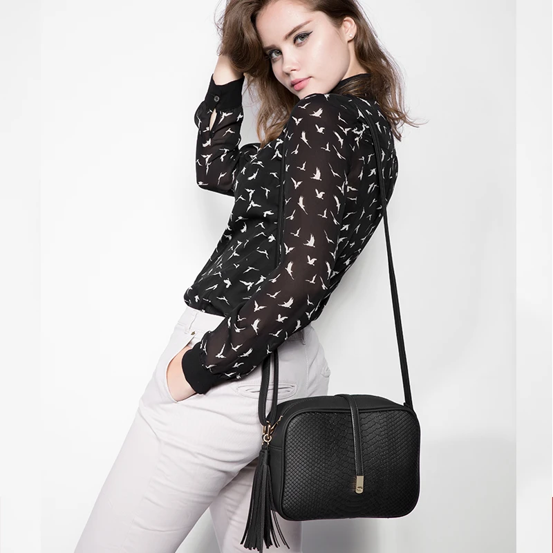  REALER women small messenger bags casual shoulder bag fashion retro tassel handbag female zipper cr