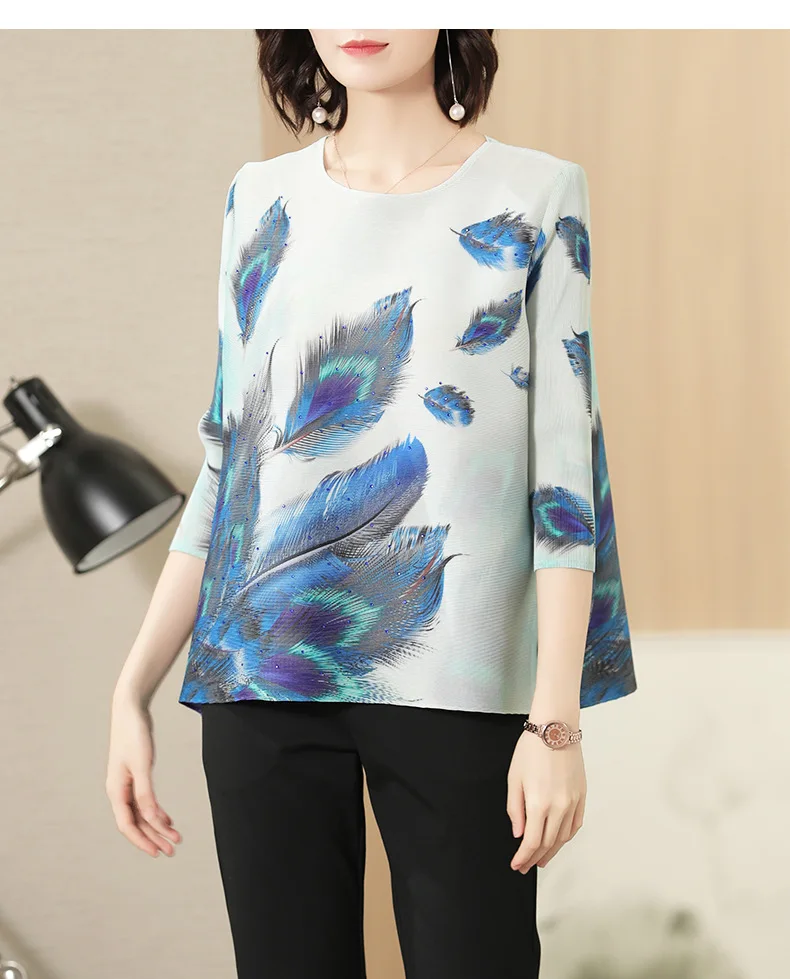 Размера плюс футболка Для женщин сезон: весна–лето стрейч Miyake плиссированный пуловер свободного кроя с принтом 3/4 рукавами большой Размеры футболки в течение 45-75 кг