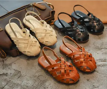 

2019 summer new children's woven hollow shoes girls soft bottom fashion big children Roman retro sandals