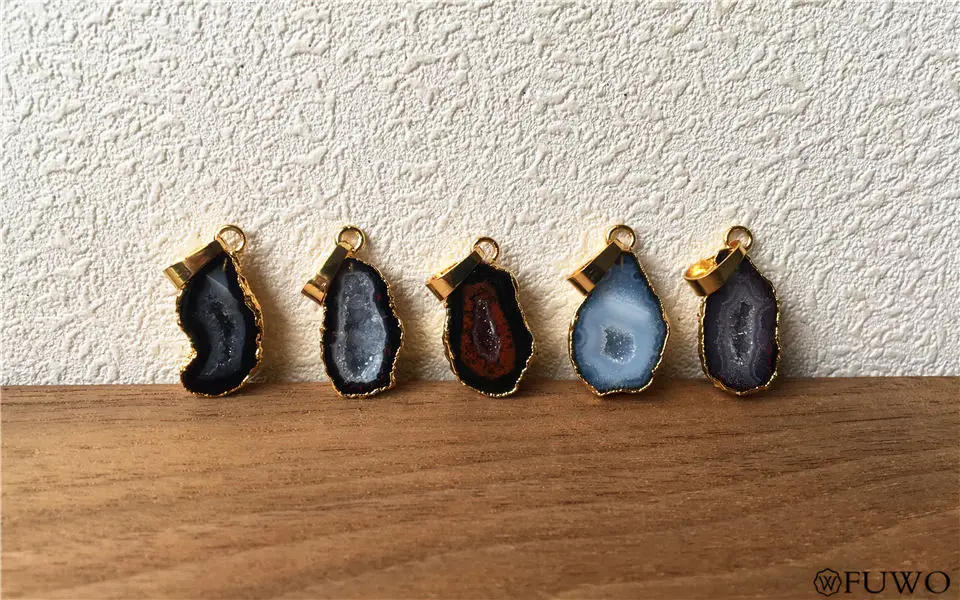 Tabasco Geode Pendant 16