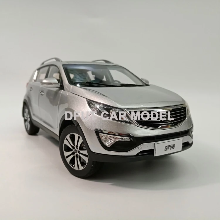 1:18 сплав игрушечный спортивный автомобиль модель sportage R Детские Игрушечные Машинки оригинальные авторизованные подлинные детские игрушки подарок