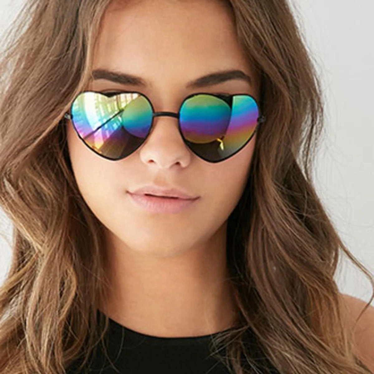 Какие очки модные в 2024 году солнцезащитные. Солнечные очки. Красивые солнцезащитные очки. Очки красивые модные. Летние очки женские.