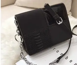 

2018 new fashion stitching casual wild chain shoulder slung small square bag.