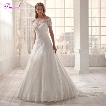 

Fsuzwel Romantic Boat Neck Short Sleeve A-Line Wedding Dresses 2020 Luxury Court Train Appliques Princess Wedding Gown Plus Size