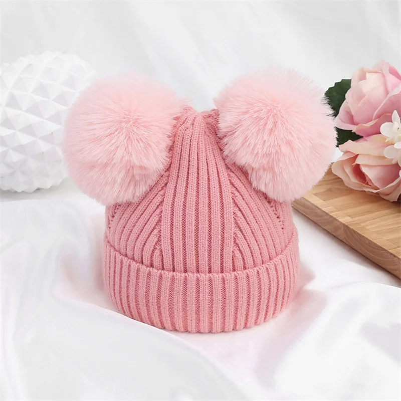 pink hat