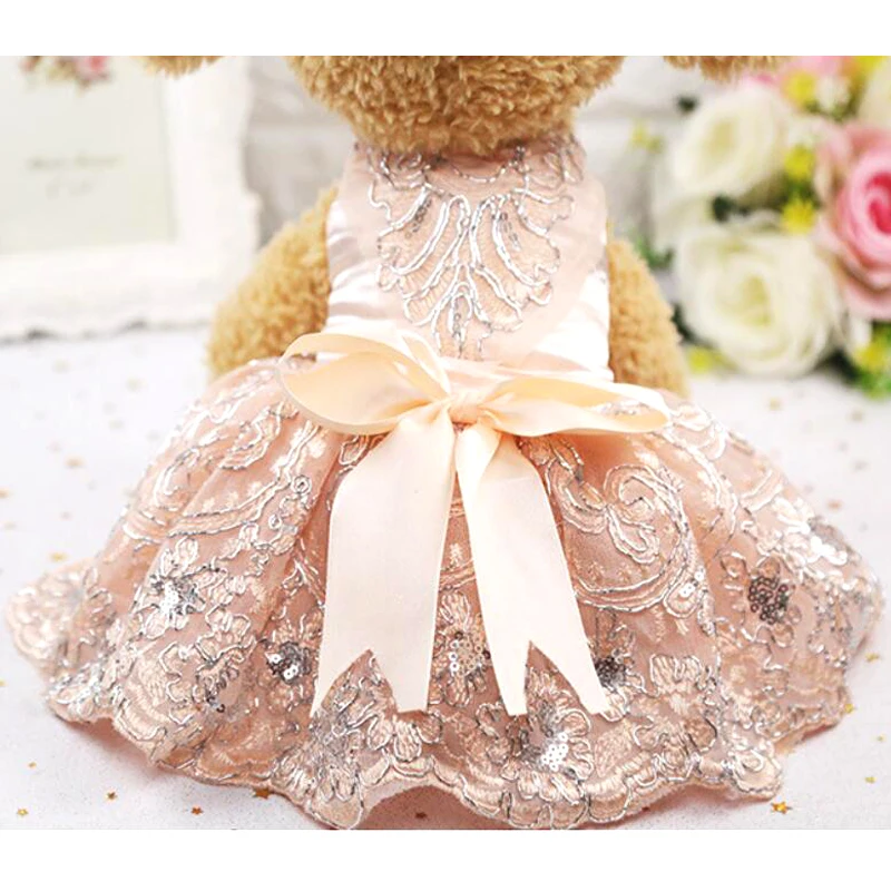 

Sweet Sequins Lace Embroidered Dog Dress Princess Wedding Dresses For Dogs Pet Skirt Supplies Flower Adornment XS S M L XL Y161