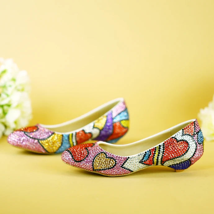 

Single Shoe Diamond Female Crash Color Love Heart Crystal Pregnant Wedding Shoes Woman Low Heels Dress Shoes Plus Size Pumps