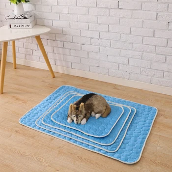 

2019 Pet Pad Non Toxic Summer Cooling Mat Dog Beds Mats Blue Pet Ice Pad Cool Cold Silk Moisture-Proof Cooler Mattress Cushion
