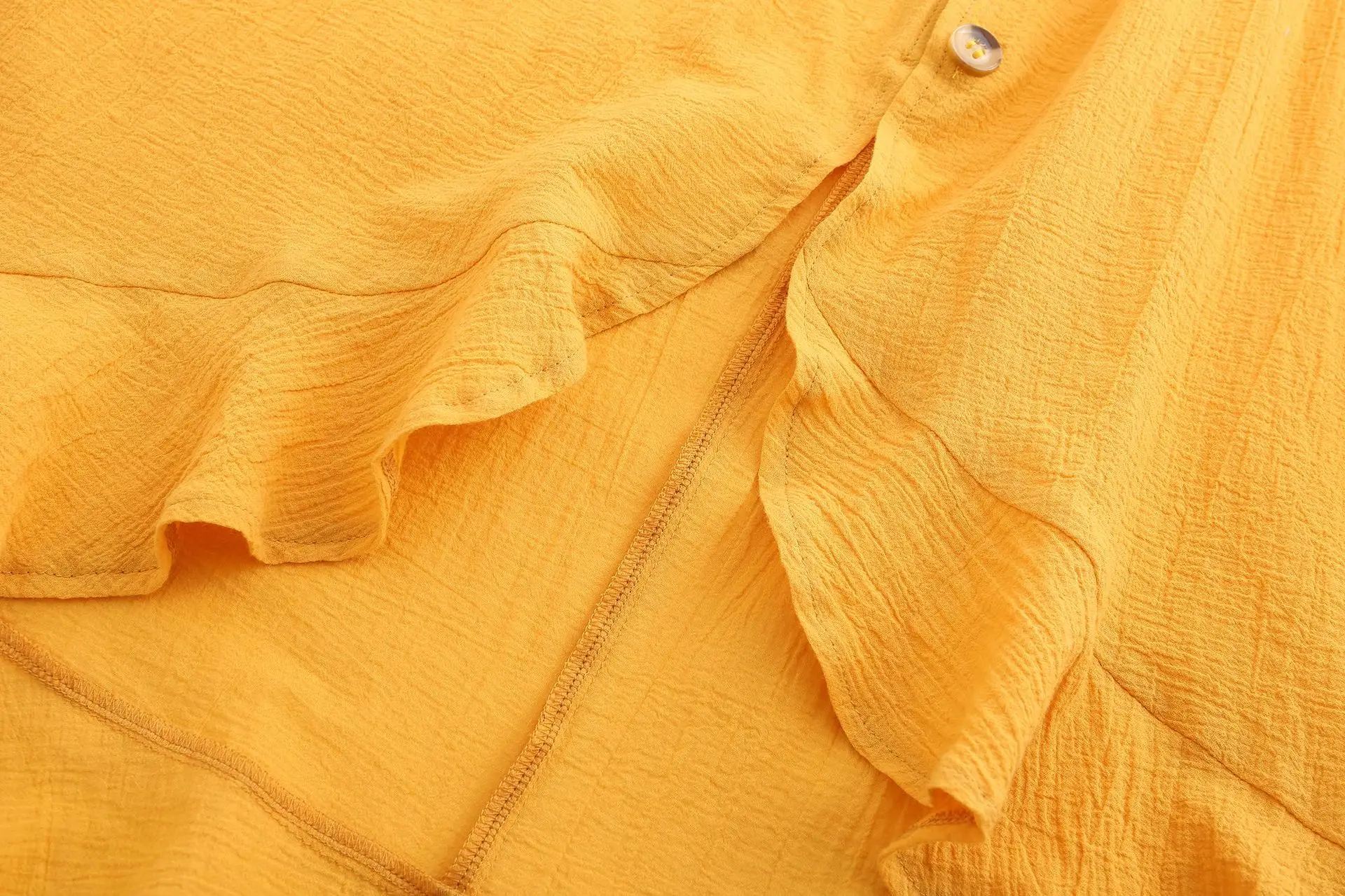 Russia Free shipping Top2019 Irregular Lotus Leaf Side Open Beach Wind Leisure Mid-waist Half-length Skirt in Europe and America