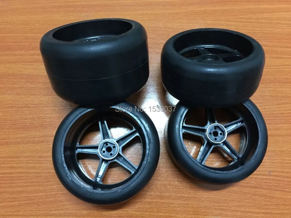 

2x Front Slick tires And 2x Rear Slick tires for FG 1/6 CARSON SMARTECH