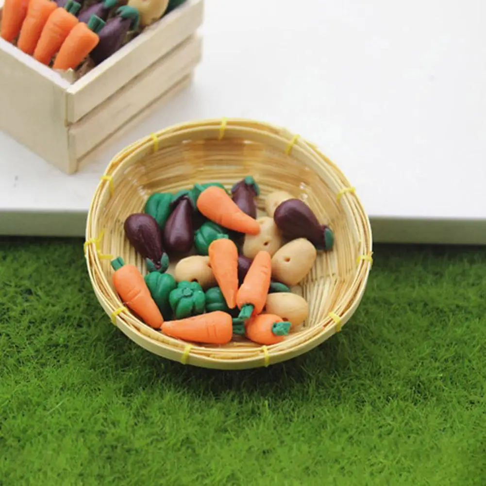 

8Pcs/Set Miniature Food Cakes Models Pretend Play Toy Dollhouse Decor for Party Kitchen Toys for children Girls toys Accessories