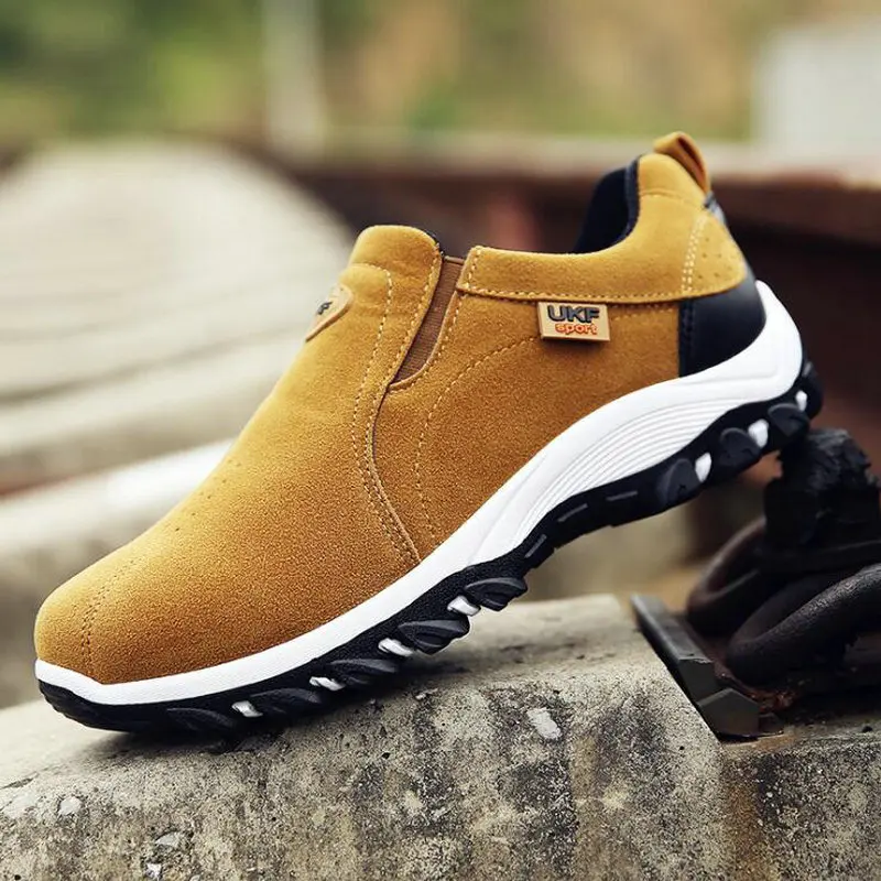 

New Autumn Men Mountain Sneakers Slip On shoes Male Suede Leather Trekking Hiking Shoes Outdoor Sneakers Hiking Shoes HB-18Z