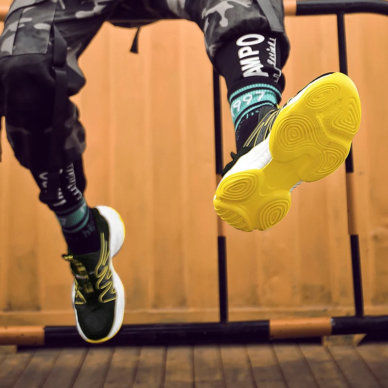 

New Running Shoes Men Shoes Handmade Leather Shoes Male Sneakers Men Breathable Sneakers Flat Air zapatillas deportiva