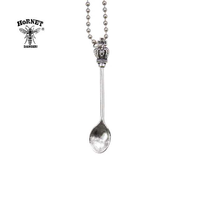Luxury Necklace Crown Metal Spoon Sniffer Snorter Powder Hoover Hooteer Snuff Tobacco