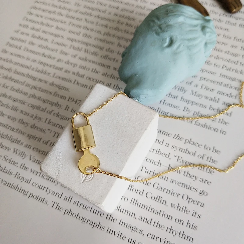 Peri'sBox золотого цвета замок ожерелье с подвеской в виде ключа для женщин 925 пробы Серебряные Подвески Чокеры ожерелья минималистичный слоистый чокер