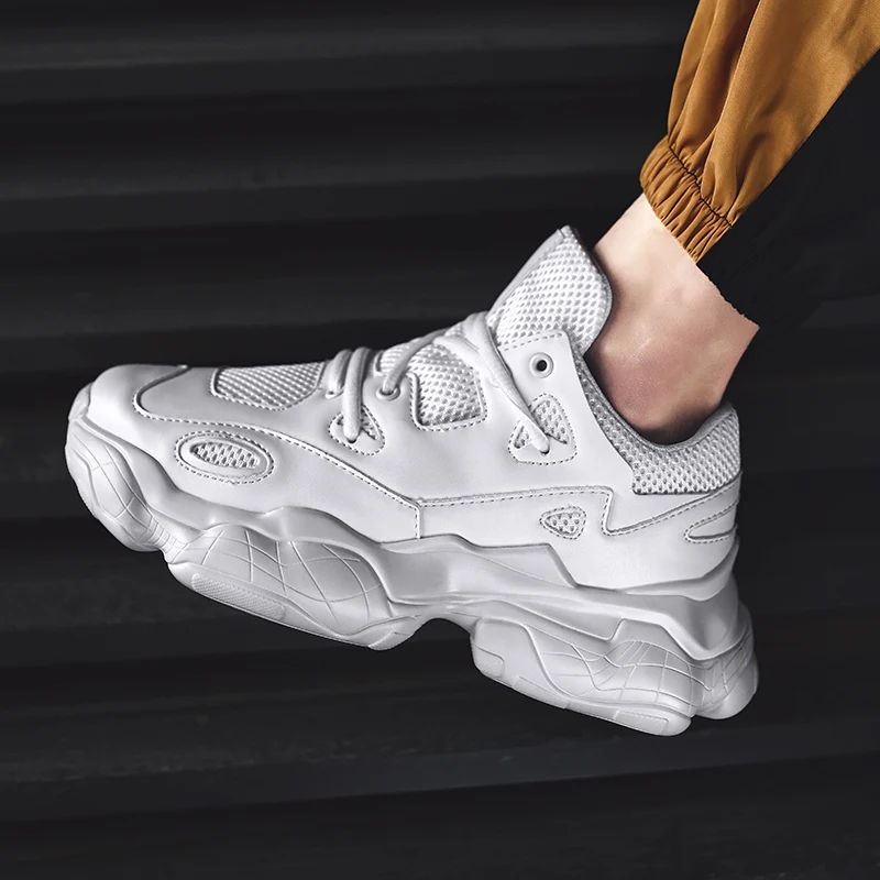Günstige QWEDF Männer turnschuhe marke Designer plattform Chunky turnschuhe männer sneakers lace up schuhe vulkanisierte schuhe tenis masculino G7 93