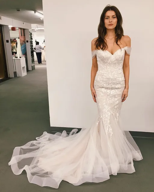 Sweetheart Cap Sleeve Wedding Dress