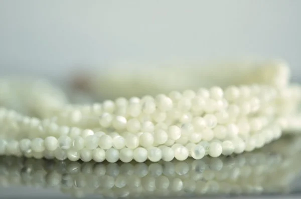 

2017 Top Fashion Direct Selling Round-brilliant-shape Mother Of Shell 10 Strand Beads 2.5mm Round -(v1073-2.5)/ 120pcs