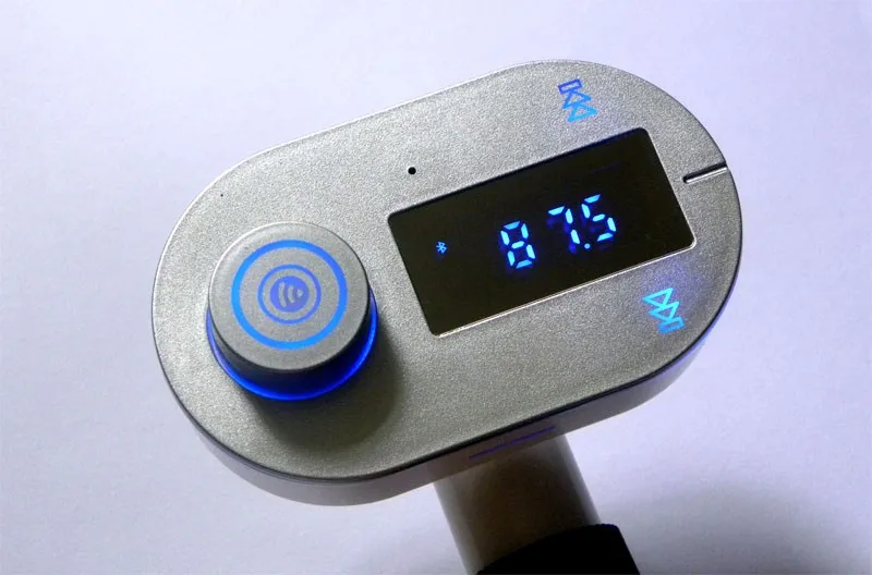 AGETUNR Bluetooth автомобильный комплект громкой связи с ЖК-дисплеем FM USB передатчик зарядное устройство для iPhone для SAMSUNG для LG подходит много мобильных