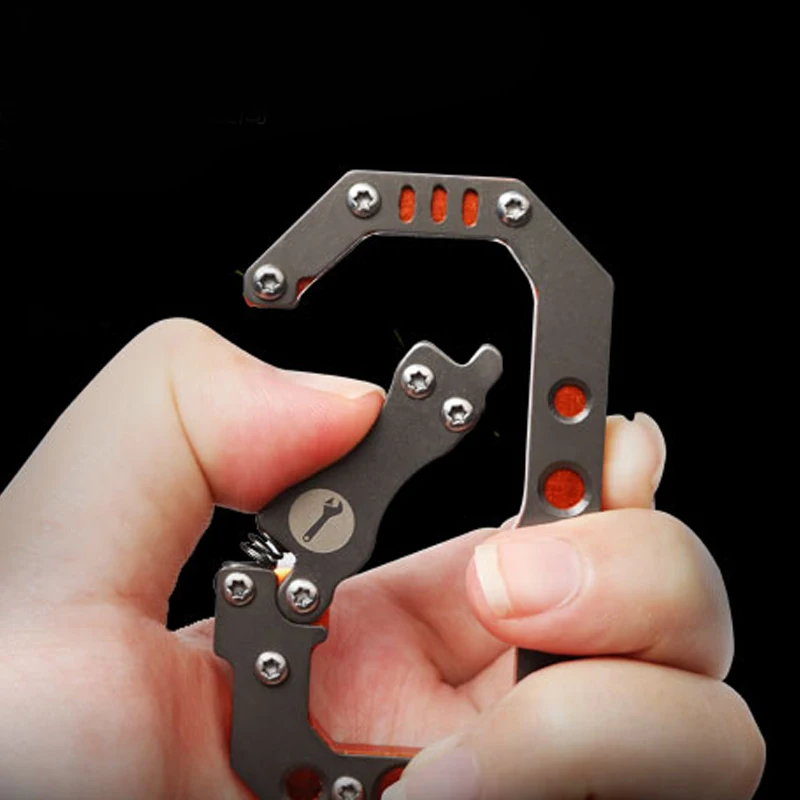 Survival Camping Hiking Outdoor multi-functional key chain backpack buckle hook carabiner lock buckle quick buckle Survival Camping Hiking Outdoor multi-functional key chain backpack buckle hook carabiner lock buckle quick buckle