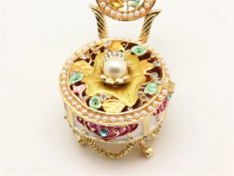 pearl chair trinket box (2)