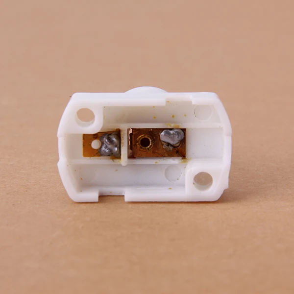 2 Piece Socket Plastic Light Lamp Holder for E12 Screw Type Light Bulbs AC 220V High Quality 