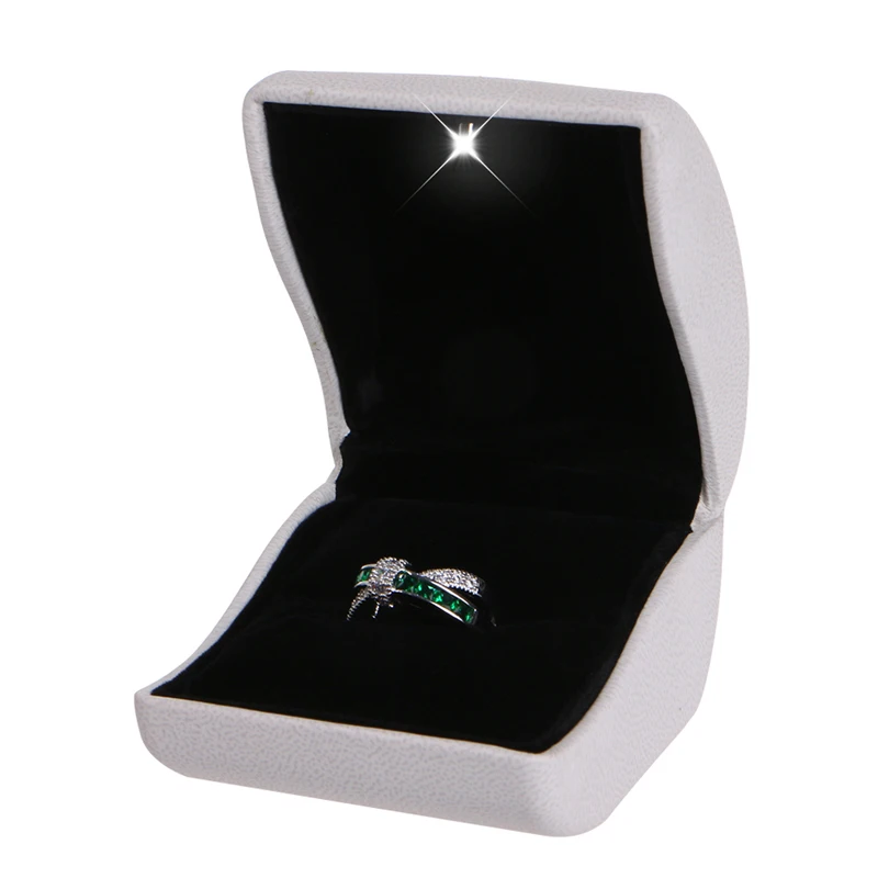 2018 горячие светодиодный освещенные коробка для колец и серег Искусственная кожа Свадебные Обручение Jewelry Дисплей A14_35