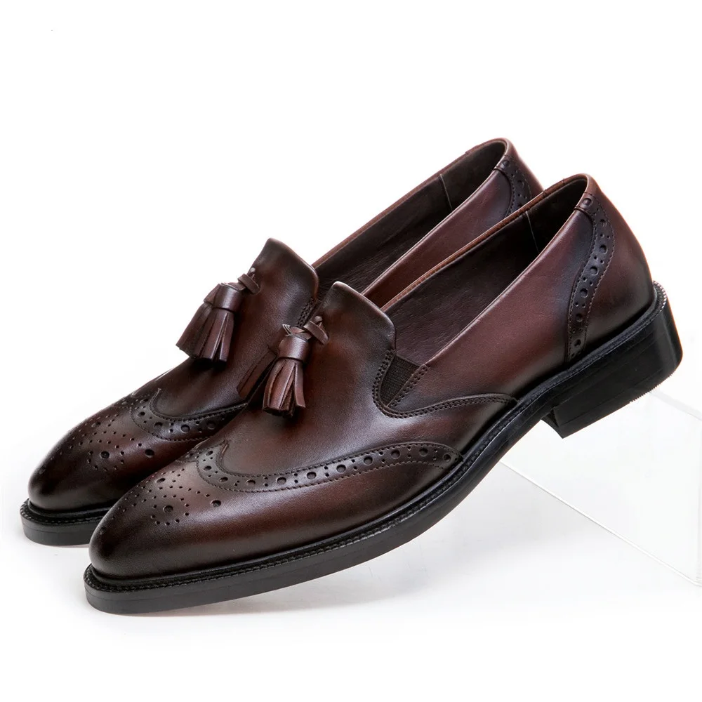 Модные мужские свадебные туфли; цвет черный, коричневый; лоферы из натуральной кожи; модельные туфли; мужские деловые туфли с кисточками