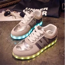 The new 2016 brand Unisex light shoes help with recreational shoe round head low luminous fluorescent