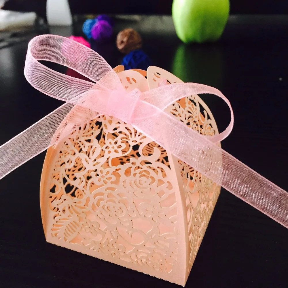 50pcs DIY Laser Cut Lace Flower Design Gift Box Candy Boxes Wedding