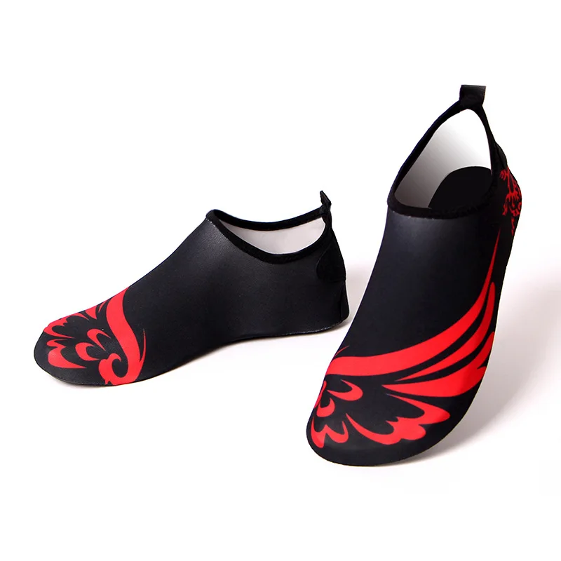 

Beach Sneakers Swimming Shoes Men Diving Boating Shoes Sports Snorkeling Wading Shoes Quick Drying Beach Barefoot Shoes Yoga