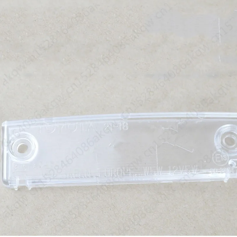 Tampa da luz de iluminação da chapa de licença 1992Toy ot rui aLa ndc se rpr ad oCo rol laS io2009 Após a reposição da pac pneu de carro tampa da placa de licença