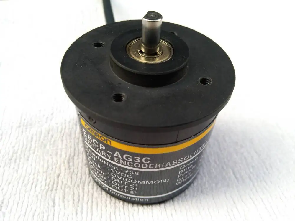 

E6CP-AG3C / 256P / R absolute encoder 8 256 lines Omron absolute encoder