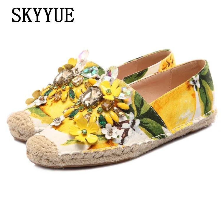 

2018 New Genuine Leather Printed Floral Slip On Women Flats Loafers Round Toe Women Summer Comfortable Shoes Women