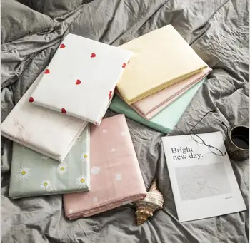 

Nordic Style Daisy Heart Cute Eco Printed Cotton Flat Sheet Bed Sheet Bedding Textile Collection