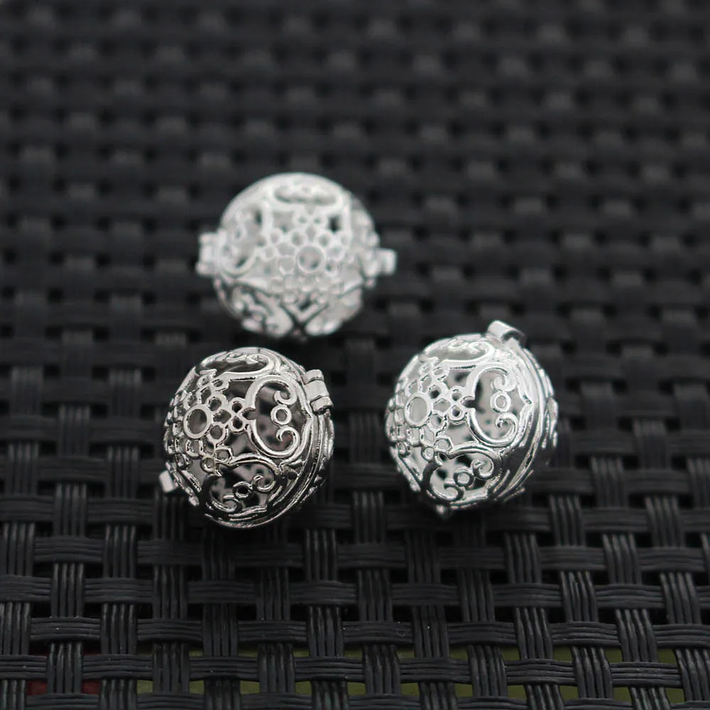 オンライン大阪 15ミリメートルマルチカラーラウンドボールメタルフィリグリーフラワー中空ケージロケットペンダント用エッセンシャルオイルディフューザー香水 チャイムを作る モニター価格 Sivagangaimc Com