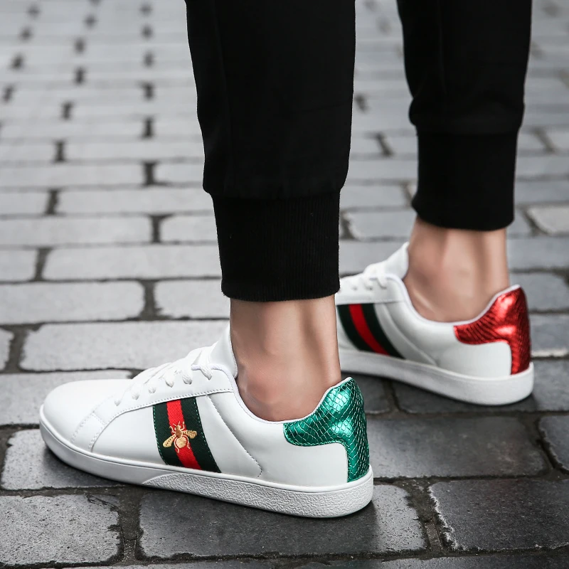 

POSTOBON Mens Casual Sneakers Bee Couple Shoes 2019 Spring New Trend Men and Women Casual Shoes Breathable White Shoes Sneakers