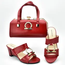 Женский итальянский комплект из туфель и сумочки, украшенный металлическими украшениями, комплект из туфель и сумочки, вечерние женские