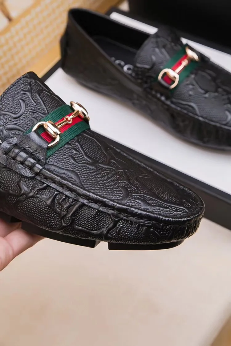 

New men's shoes casual low to help foot peas shoes horse button lazy shoes Loafers shoes