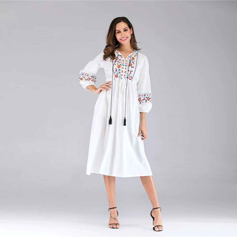 

Autumn dress 2019 new Chinese national style embroidery neckline fringe tie nine points lantern sleeves waist long dress female