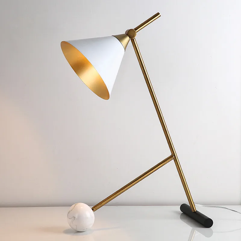 reading lamp bed